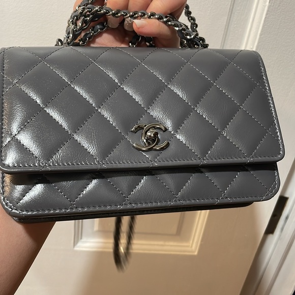 Chanel grey WOC with handle - Picture 12 of 15